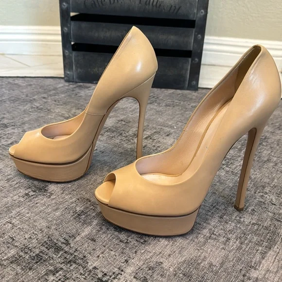 Casadei Nude Leather Peep Toe Platform Pumps - Picture 5 of 10